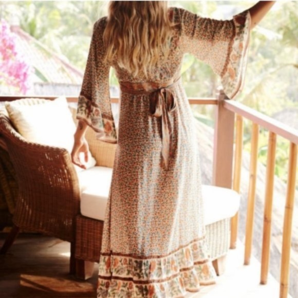 Dresses & Skirts - 08 Boho Floral Print Button up Belted Kimono Dress
